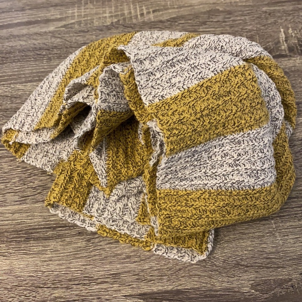Knit Infinity Scarf - Picture 3 of 3